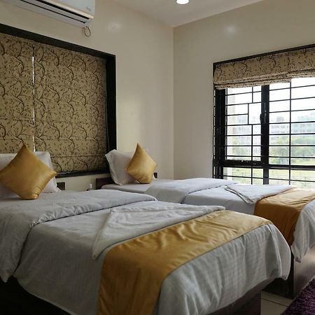 Rama Golden Root New Town Hotel Колката Екстериор снимка