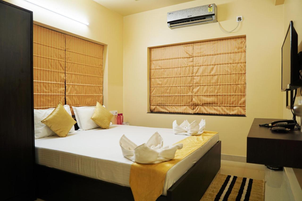 Rama Golden Root New Town Hotel Колката Екстериор снимка