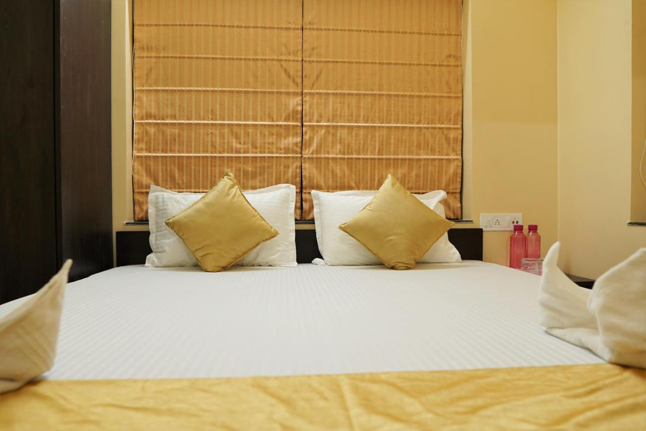Rama Golden Root New Town Hotel Колката Екстериор снимка