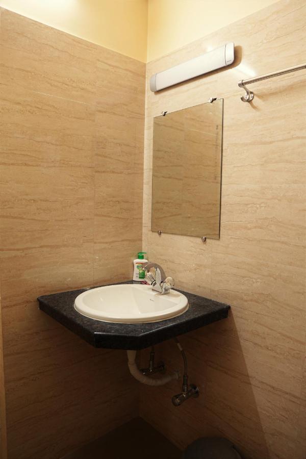 Rama Golden Root New Town Hotel Колката Екстериор снимка