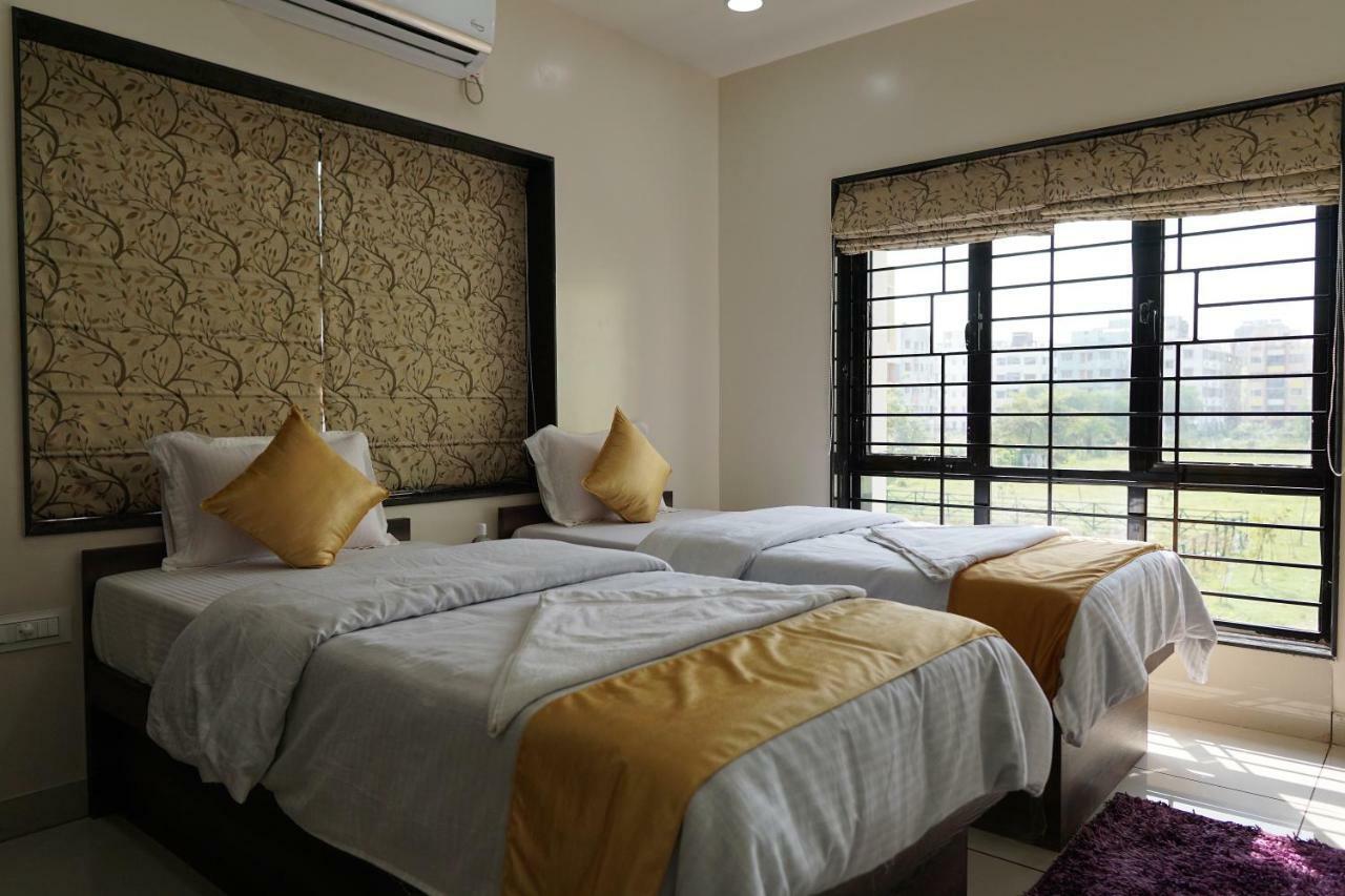 Rama Golden Root New Town Hotel Колката Екстериор снимка
