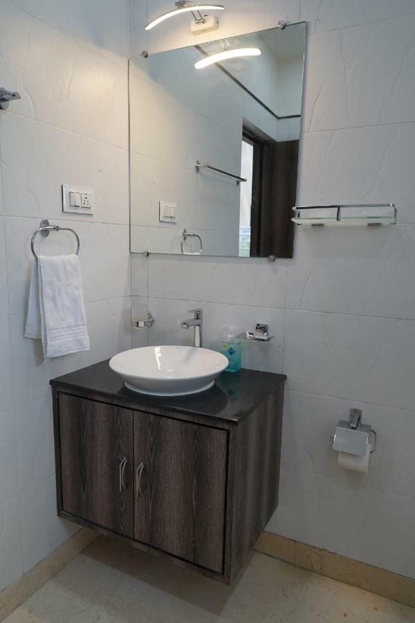 Rama Golden Root New Town Hotel Колката Екстериор снимка