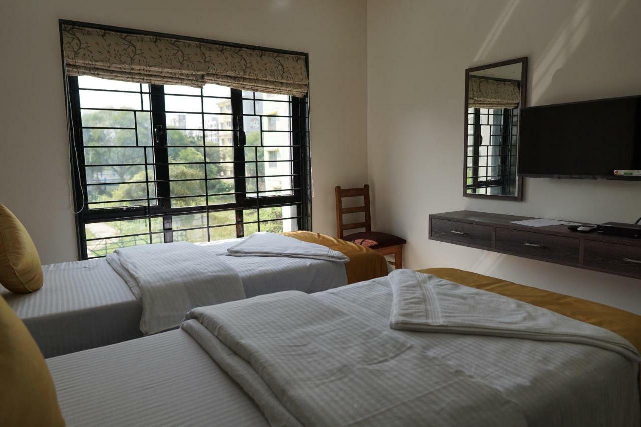 Rama Golden Root New Town Hotel Колката Екстериор снимка