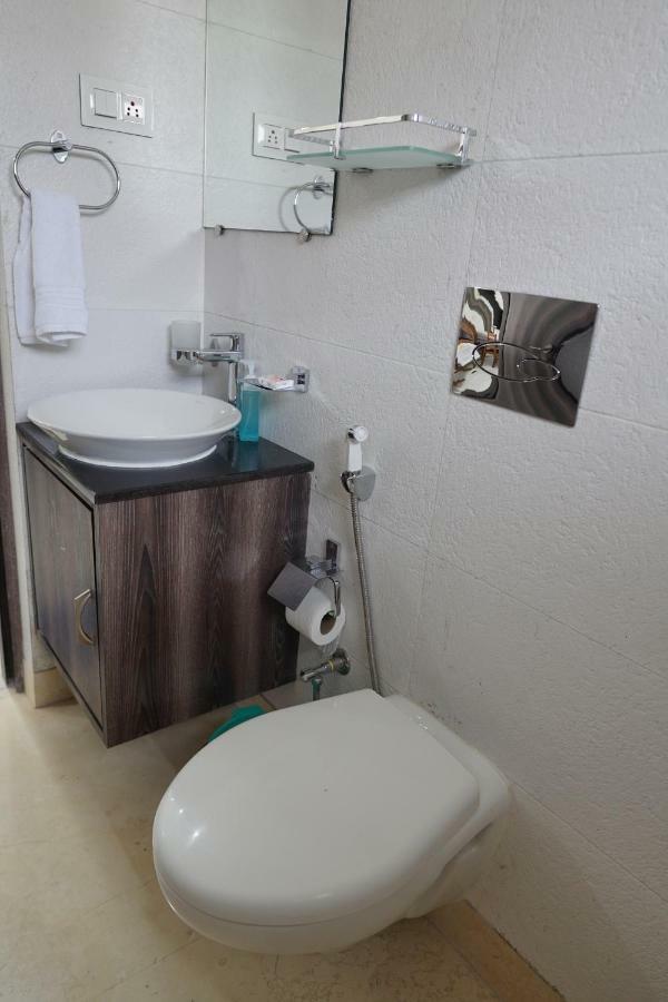 Rama Golden Root New Town Hotel Колката Екстериор снимка